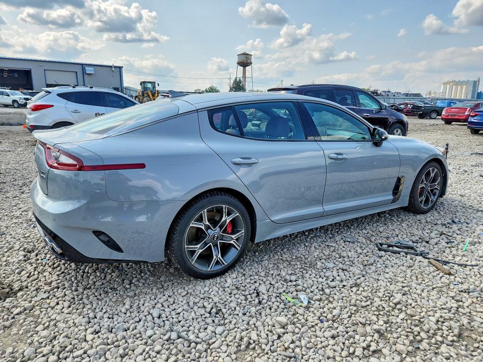 61539626 :رقم المزاد ، KNAE55LC6J6039150 vin ، 2018 Kia Stinger مزاد بيع