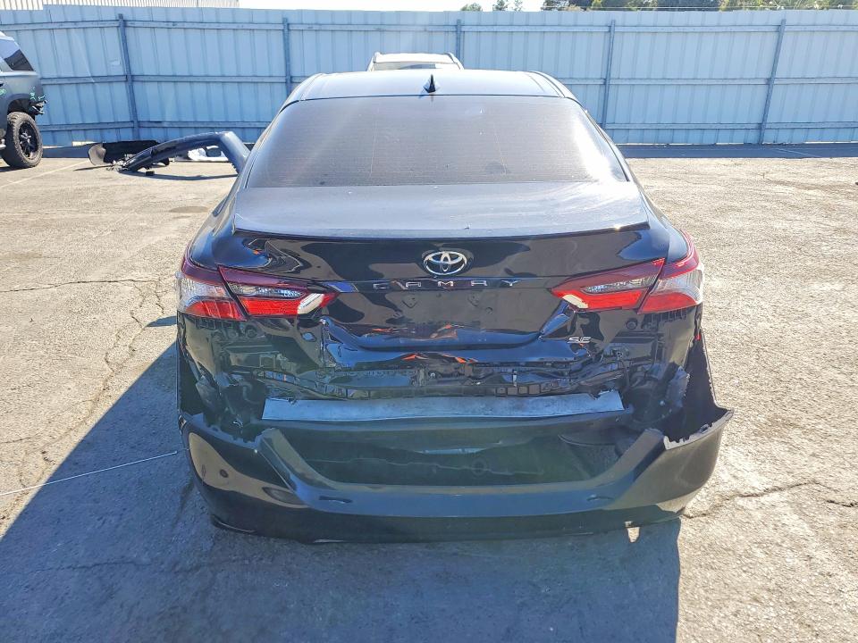 Продаж на аукціоні авто 2021 Toyota Camry, vin: 4T1T11AK2MU440280, номер лоту: 62726576