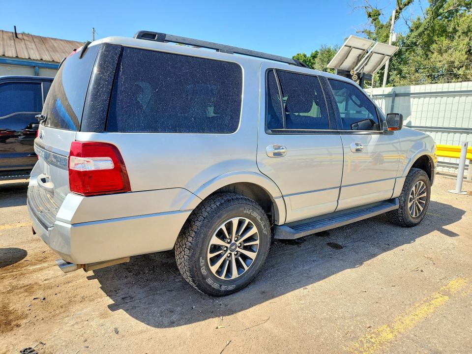 Продажа на аукционе авто 2016 Ford Expedition, vin: 1FMJU1JT8GEF21449, номер лота: 61599926