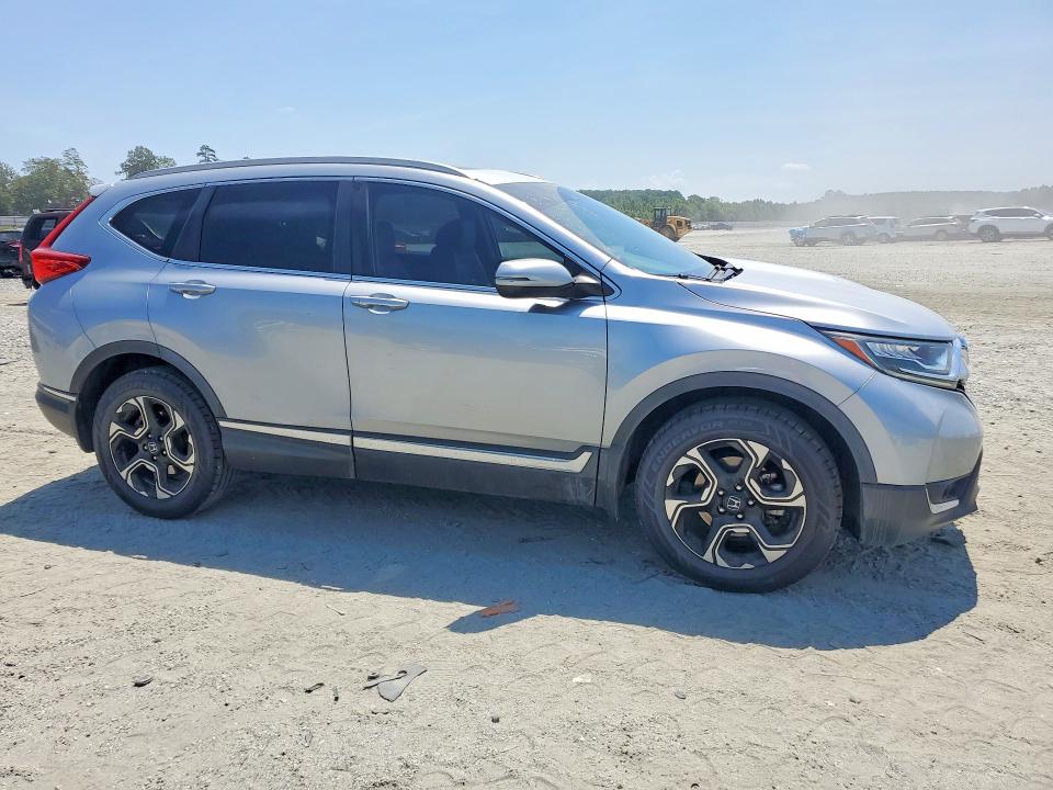 Aukcja sprzedaży 2018 Honda Cr-v, vin: 7FARW2H90JE051560, numer aukcji: 61667856