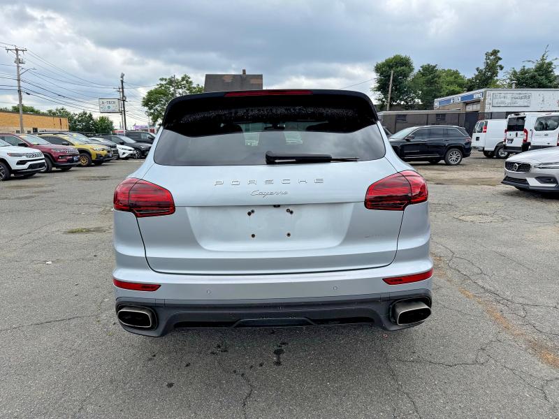 2016 Porsche Cayenne მანქანა იყიდება აუქციონზე, vin: WP1AA2A24GLA09966, აუქციონის ნომერი: 60369656