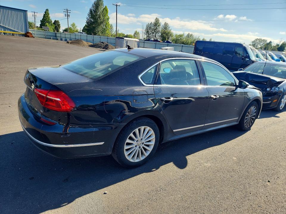 2016 Volkswagen Passat მანქანა იყიდება აუქციონზე, vin: 1VWBS7A32GC013374, აუქციონის ნომერი: 60157096