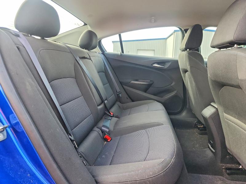 61979156 :رقم المزاد ، 1G1BE5SM2J7194748 vin ، 2018 Chevrolet Cruze مزاد بيع