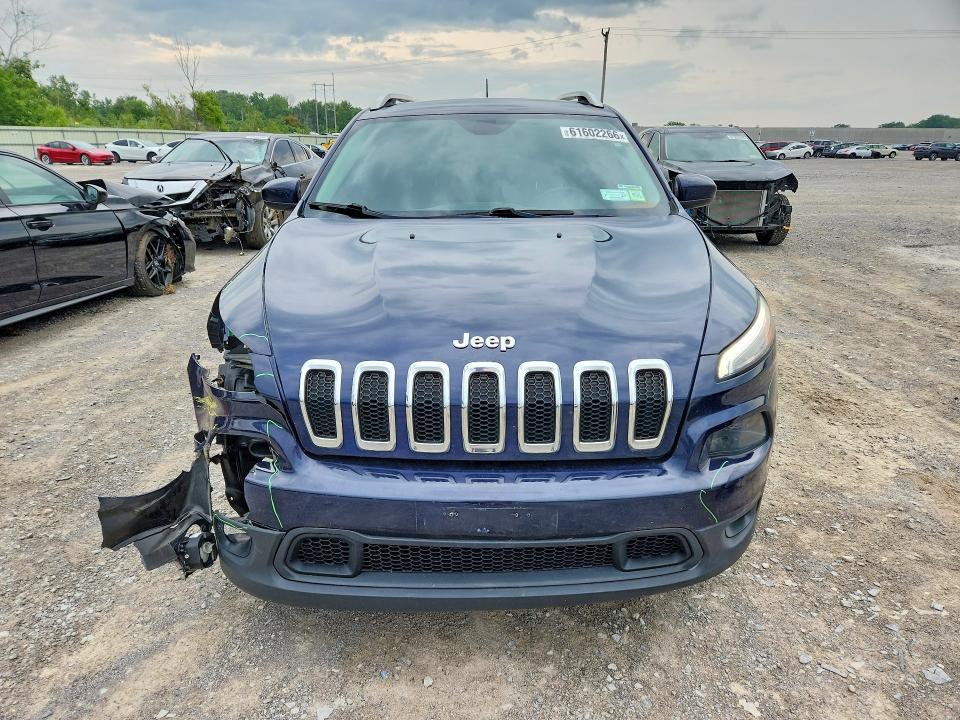 2015 Jeep Cherokee მანქანა იყიდება აუქციონზე, vin: 1C4PJMCS3FW745900, აუქციონის ნომერი: 61602266
