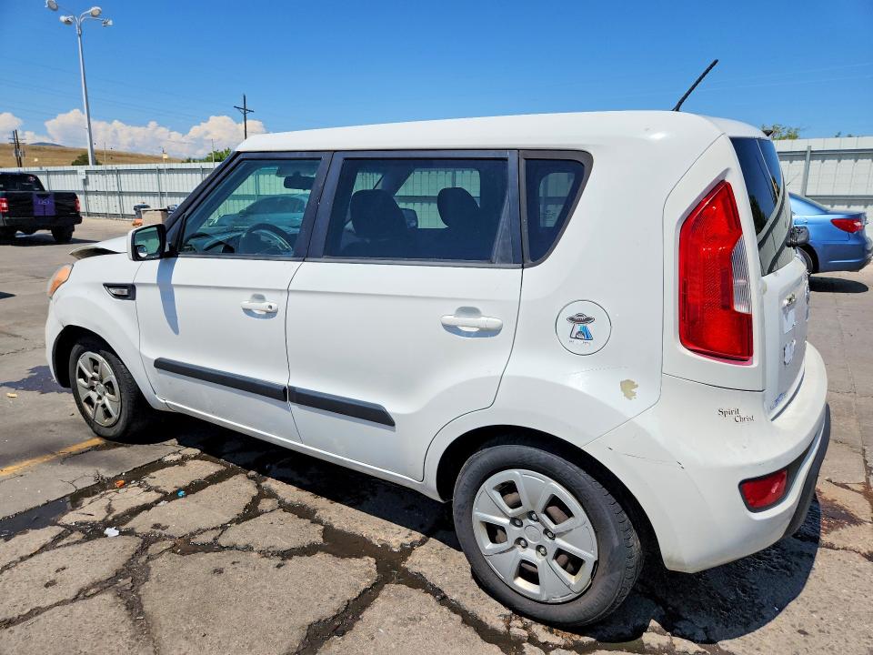 61009246 :رقم المزاد ، KNDJT2A59C7391601 vin ، 2012 Kia Soul مزاد بيع