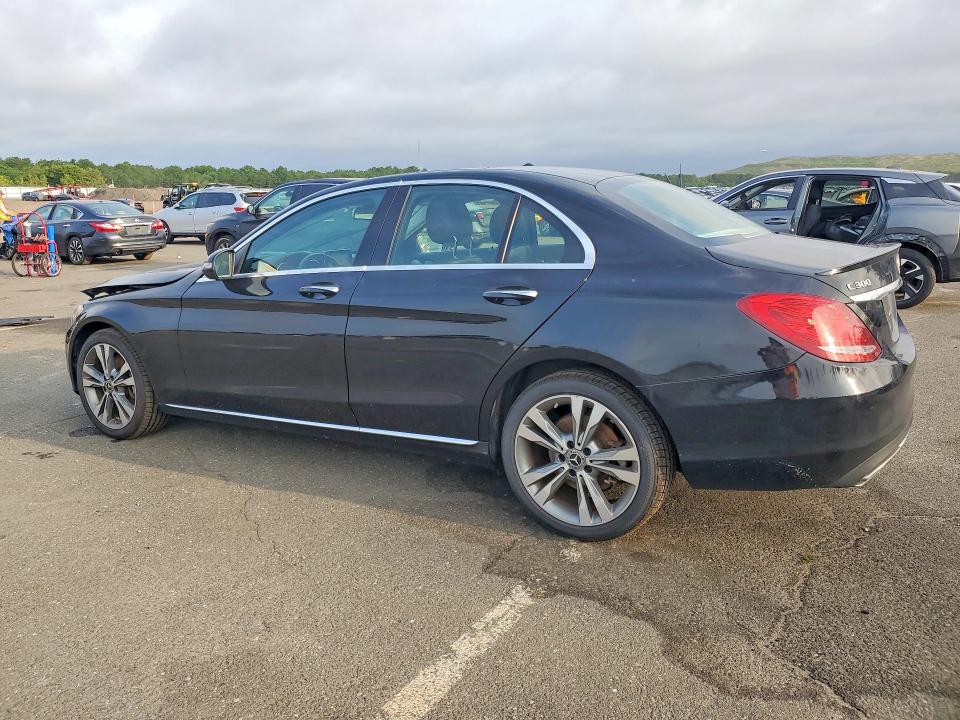 62008986 :رقم المزاد ، 55SWF4KB0JU259183 vin ، 2018 Mercedes-benz C مزاد بيع