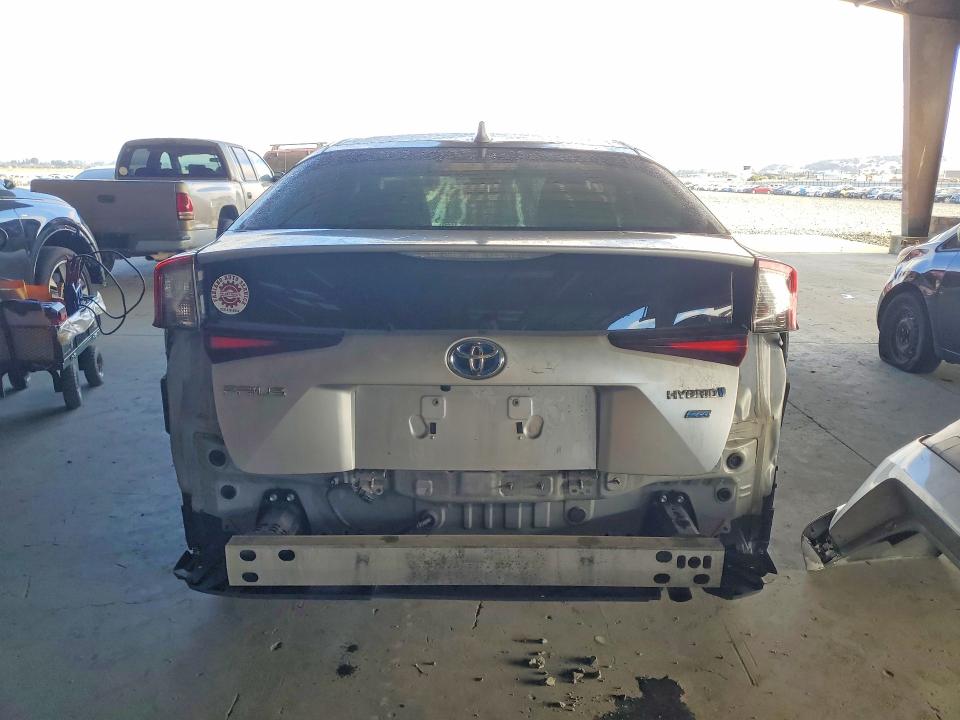 Продаж на аукціоні авто 2022 Toyota Prius, vin: JTDKAMFU0N3160666, номер лоту: 61943916