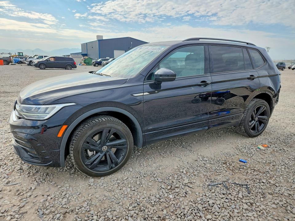 61169726 :رقم المزاد ، 3VVCB7AX6PM117182 vin ، 2023 Volkswagen Tiguan مزاد بيع
