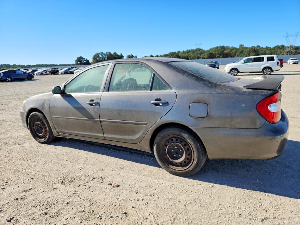 62707186 :رقم المزاد ، JTDBF30KX20026098 vin ، 2002 Toyota Camry مزاد بيع