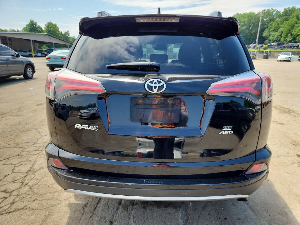2018 Toyota Rav4 მანქანა იყიდება აუქციონზე, vin: 2T3JFREV7JW697918, აუქციონის ნომერი: 61385146