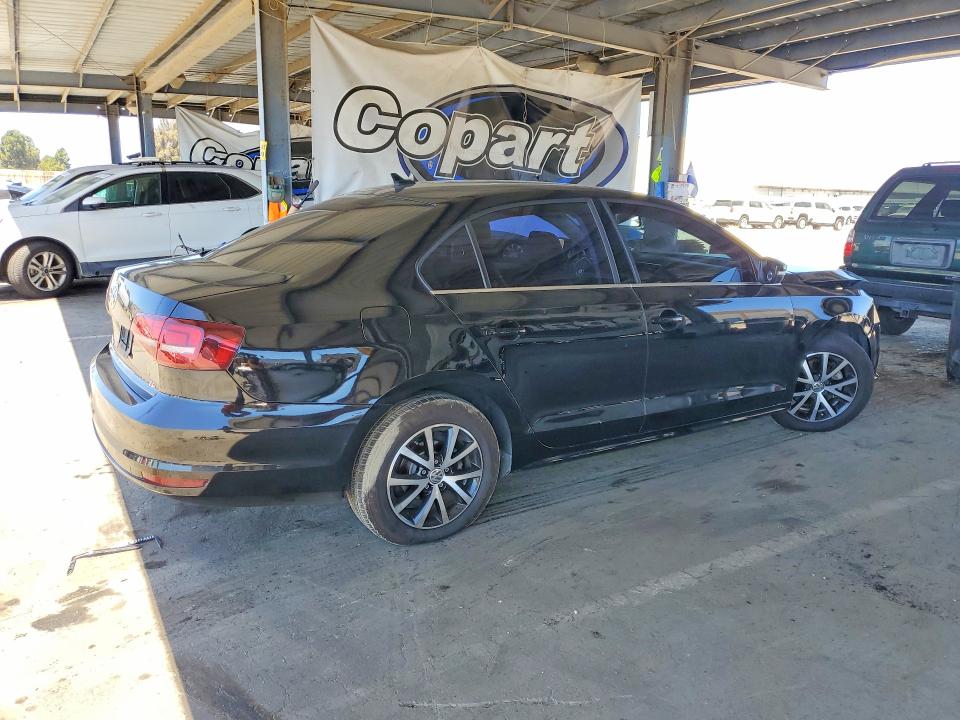 63436466 :رقم المزاد ، 3VWDB7AJXHM219419 vin ، 2017 Volkswagen Jetta مزاد بيع