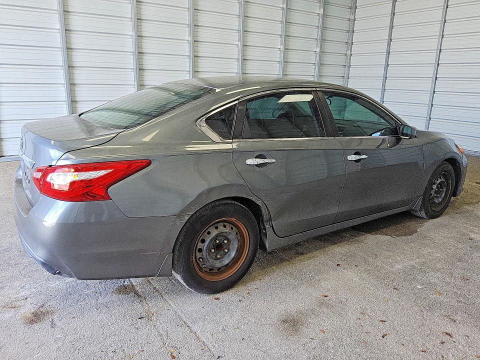 Продажа на аукционе авто 2017 Nissan Altima, vin: 1N4AL3AP0HN308993, номер лота: 62137706