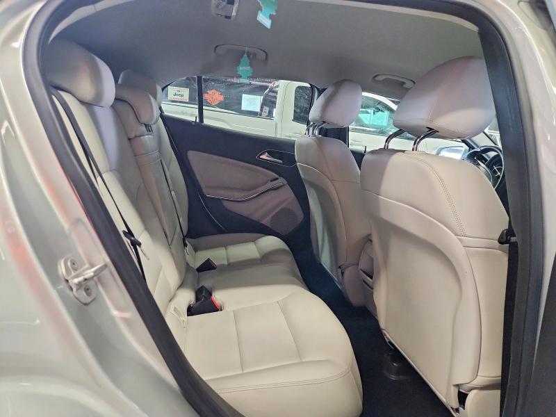 Продажа на аукционе авто 2015 Mercedes-benz Gla, vin: WDCTG4GB0FJ049994, номер лота: 62512226