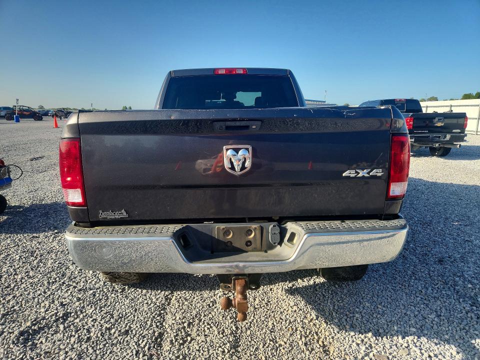 Продажа на аукционе авто 2018 Ram 2500, vin: 3C6UR5CL4JG315477, номер лота: 61780296