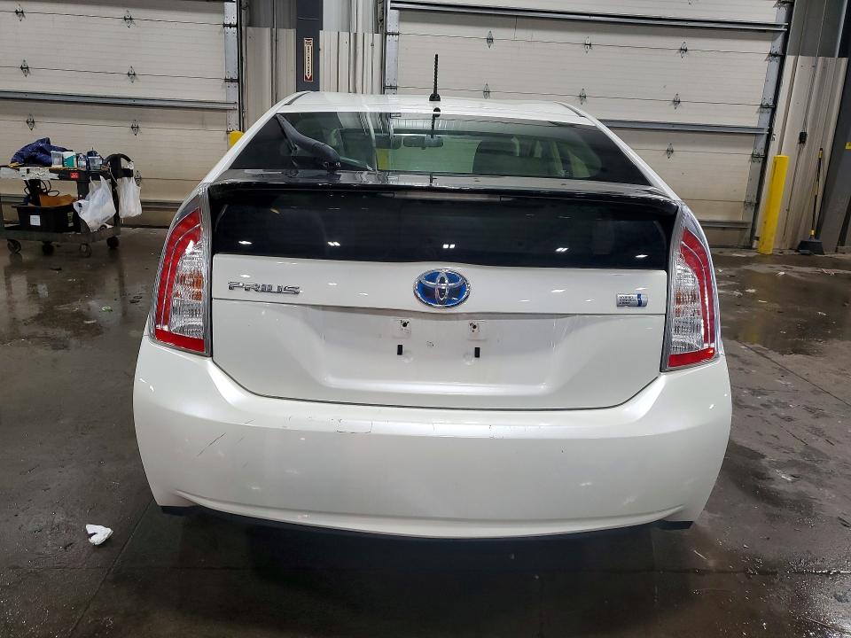2014 Toyota Prius მანქანა იყიდება აუქციონზე, vin: JTDKN3DUXE1756140, აუქციონის ნომერი: 58574196