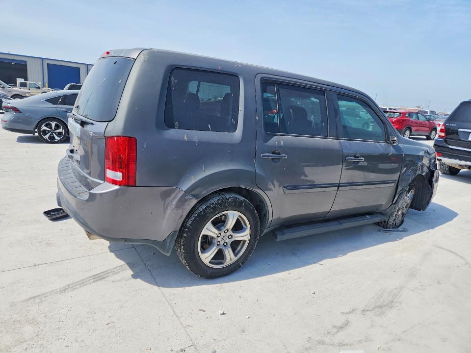 61632126 :رقم المزاد ، 5FNYF3H57EB008947 vin ، 2014 Honda Pilot مزاد بيع
