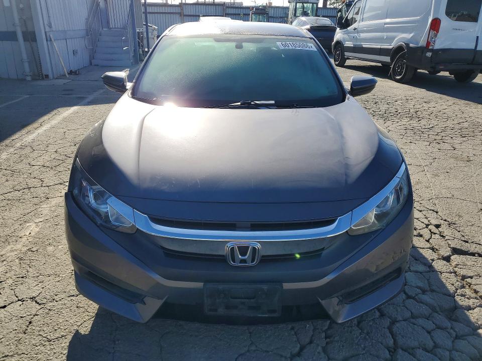 Aukcja sprzedaży 2018 Honda Civic, vin: 2HGFC2F58JH507209, numer aukcji: 60185086