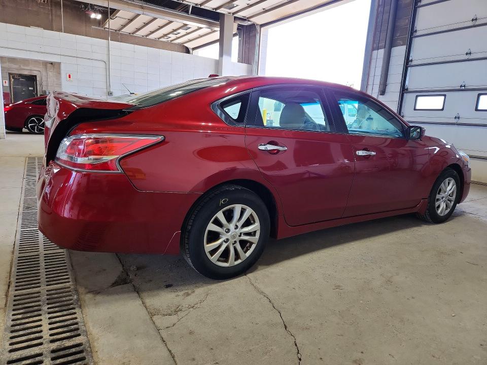 2014 Nissan Altima მანქანა იყიდება აუქციონზე, vin: 1N4AL3AP7EN261134, აუქციონის ნომერი: 60502496