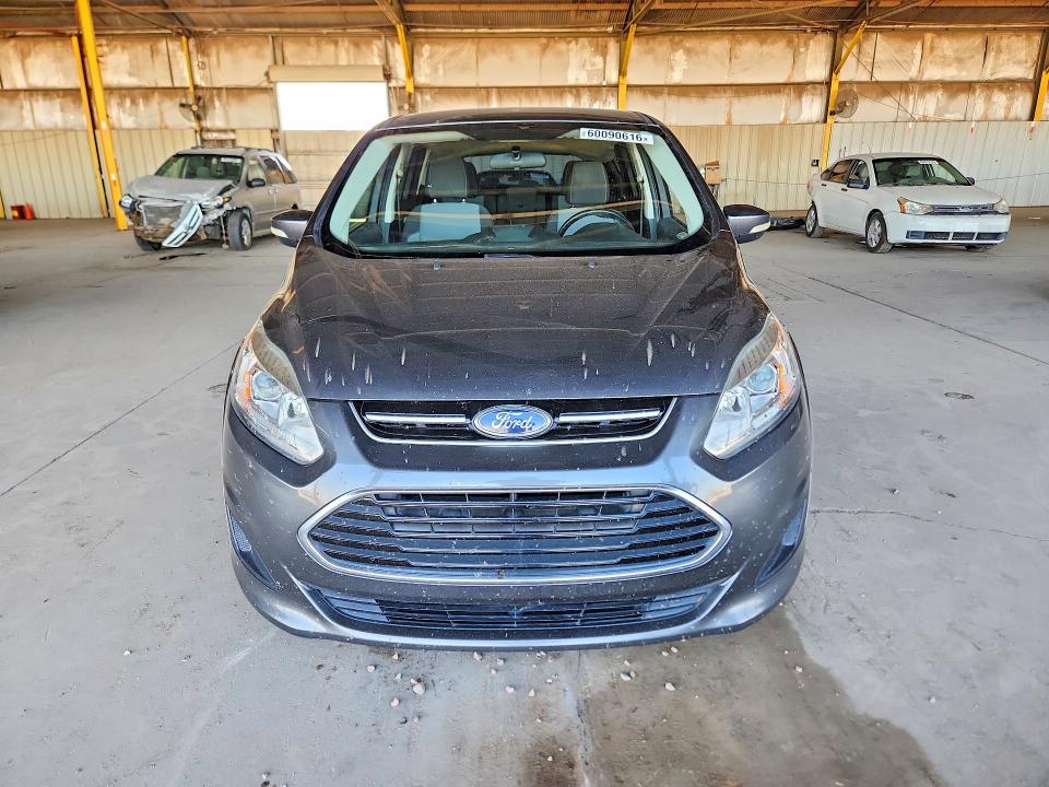 60090616 :رقم المزاد ، 1FADP5EU5HL105753 vin ، 2017 Ford C-max مزاد بيع