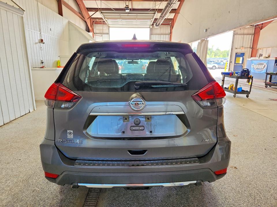 59741506 :رقم المزاد ، KNMAT2MVXHP576002 vin ، 2017 Nissan Rogue مزاد بيع