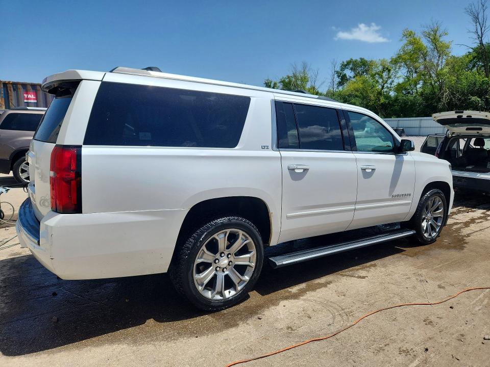 Продаж на аукціоні авто 2016 Chevrolet Suburban, vin: 1GNSKJKC0GR344909, номер лоту: 59271576