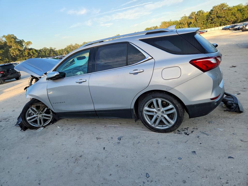 2018 Chevrolet Equinox მანქანა იყიდება აუქციონზე, vin: 2GNAXMEV5J6132909, აუქციონის ნომერი: 62092756