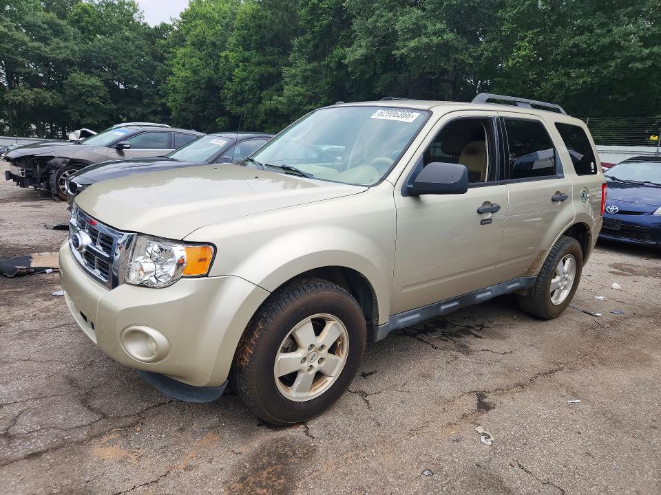 2010 Ford Escape მანქანა იყიდება აუქციონზე, vin: 1FMCU0D71AKD25864, აუქციონის ნომერი: 62906366