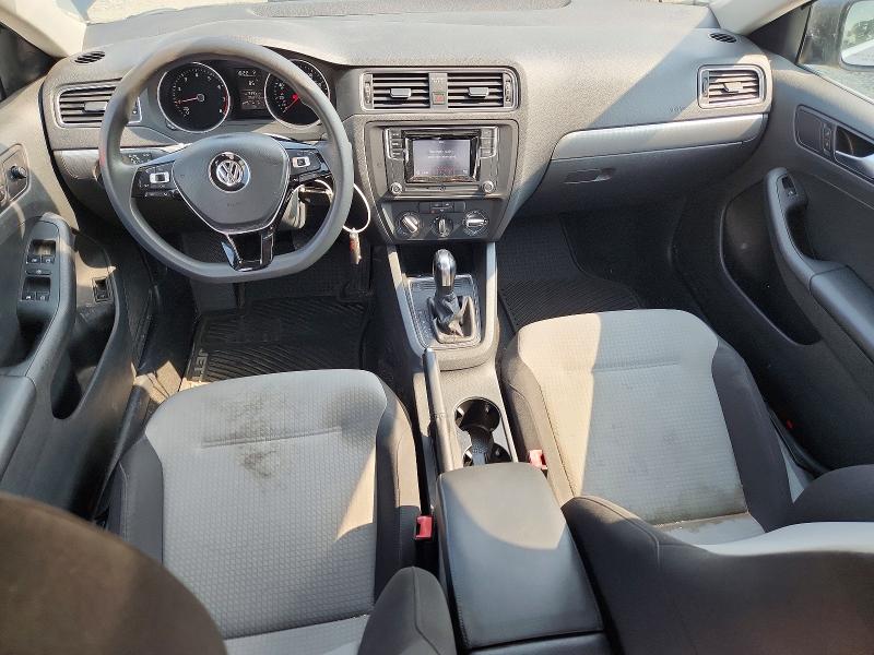 63099996 :رقم المزاد ، 3VW2B7AJ4HM212148 vin ، 2017 Volkswagen Jetta مزاد بيع