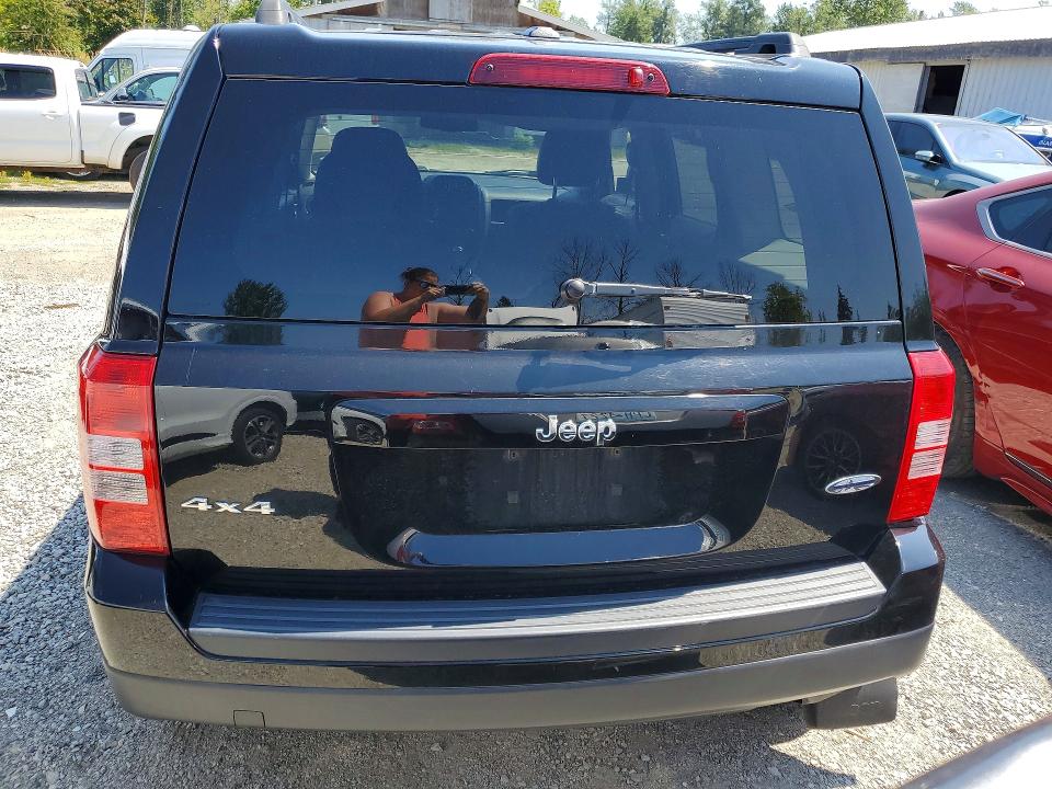 59643356 :رقم المزاد ، 1C4NJRAB4FD312587 vin ، 2015 Jeep Patriot مزاد بيع