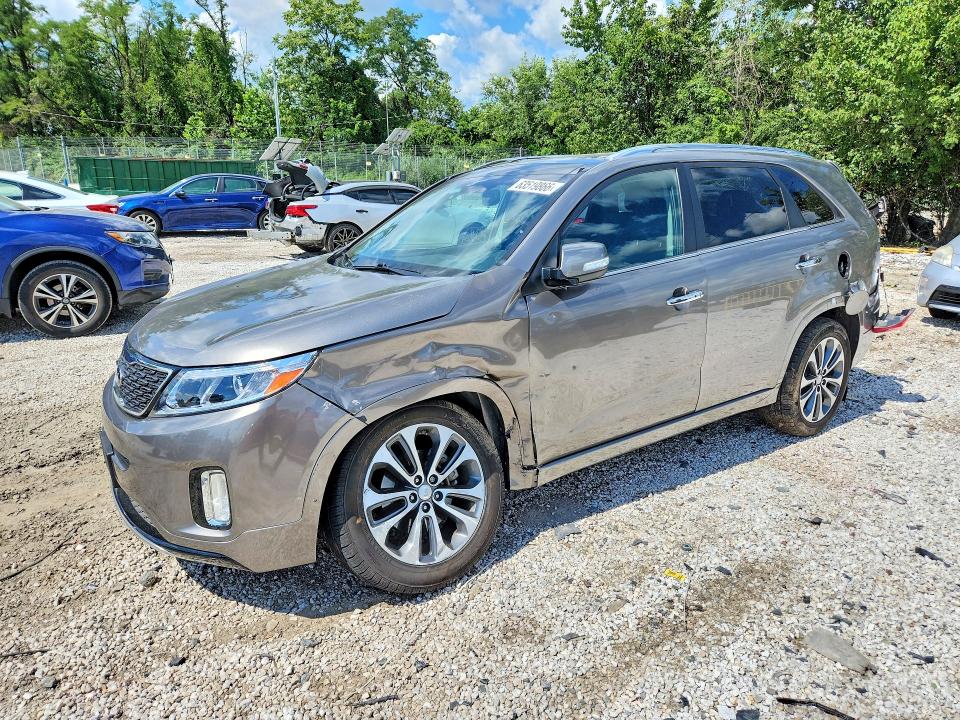 63519866 :رقم المزاد ، 5XYKW4A72FG658772 vin ، 2015 Kia Sorento مزاد بيع