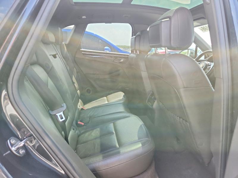 63219586 :رقم المزاد ، WP1AB2A51HLB17132 vin ، 2017 Porsche Macan مزاد بيع