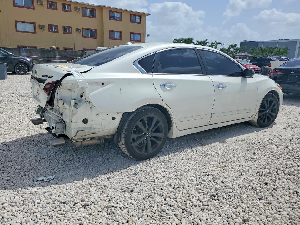 Продажа на аукционе авто 2018 Nissan Altima, vin: 1N4AL3AP6JC235288, номер лота: 60249726