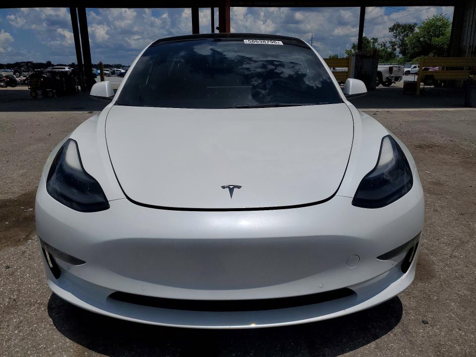 58638796 :رقم المزاد ، 5YJ3E1EA7NF355553 vin ، 2022 Tesla Model 3 مزاد بيع