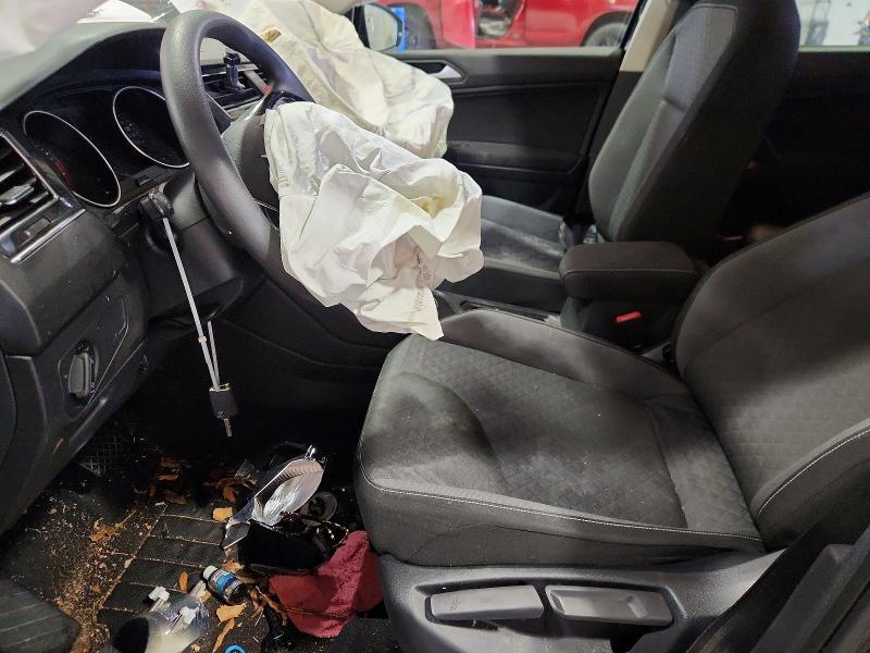 Продаж на аукціоні авто 2021 Volkswagen Tiguan, vin: 3VV1B7AXXMM121562, номер лоту: 61945346