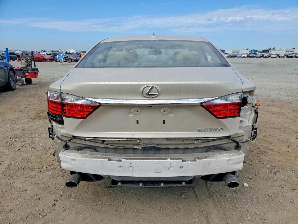 61878306 :رقم المزاد ، JTHBK1GG8D2064369 vin ، 2013 Lexus Es مزاد بيع
