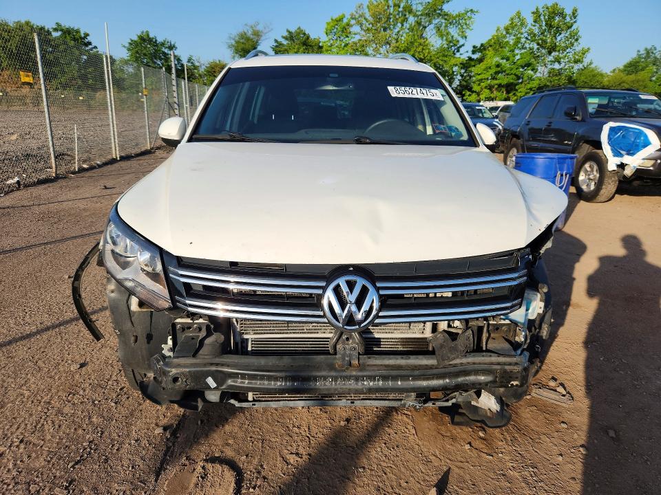2017 Volkswagen Tiguan მანქანა იყიდება აუქციონზე, vin: WVGSV7AX8HK005862, აუქციონის ნომერი: 85627475