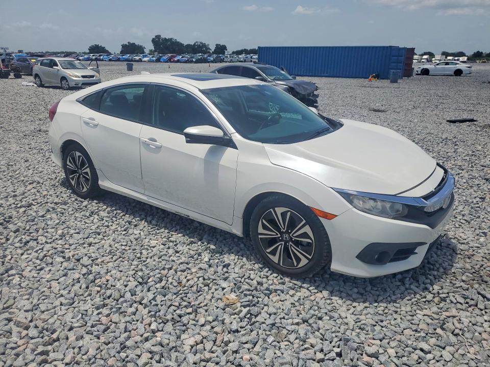 2017 Honda Civic მანქანა იყიდება აუქციონზე, vin: 19XFC1F70HE013054, აუქციონის ნომერი: 60756626