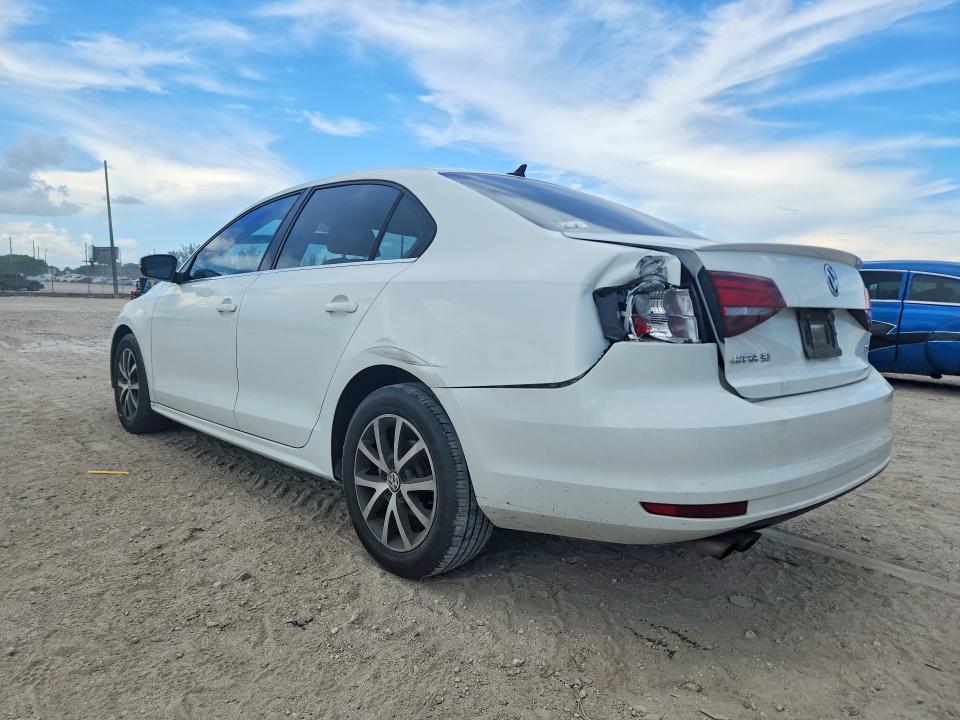 85607065 :رقم المزاد ، 3VWDB7AJ4HM399285 vin ، 2017 Volkswagen Jetta مزاد بيع