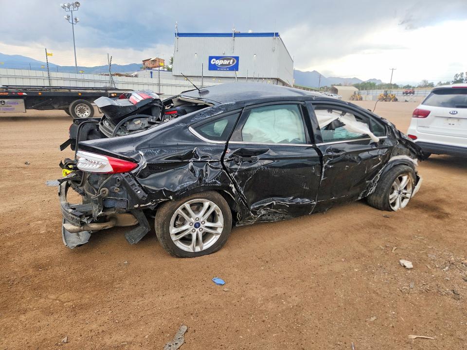 60685356 :رقم المزاد ، 3FA6P0LUXJR173777 vin ، 2018 Ford Fusion مزاد بيع