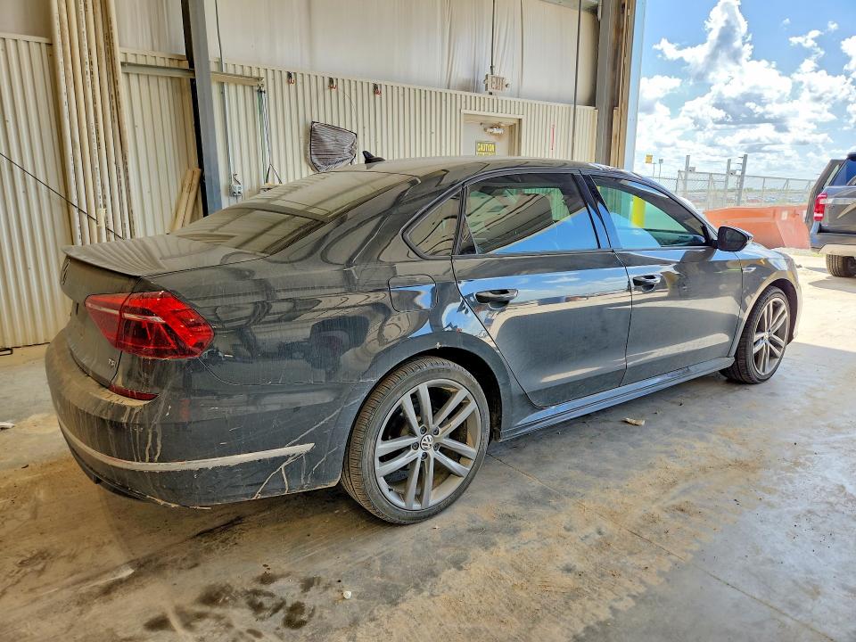Продажа на аукционе авто 2018 Volkswagen Passat, vin: 1VWAA7A30JC028946, номер лота: 60719506