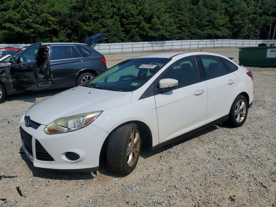 2013 Ford Focus მანქანა იყიდება აუქციონზე, vin: 1FADP3F28DL379993, აუქციონის ნომერი: 63233596