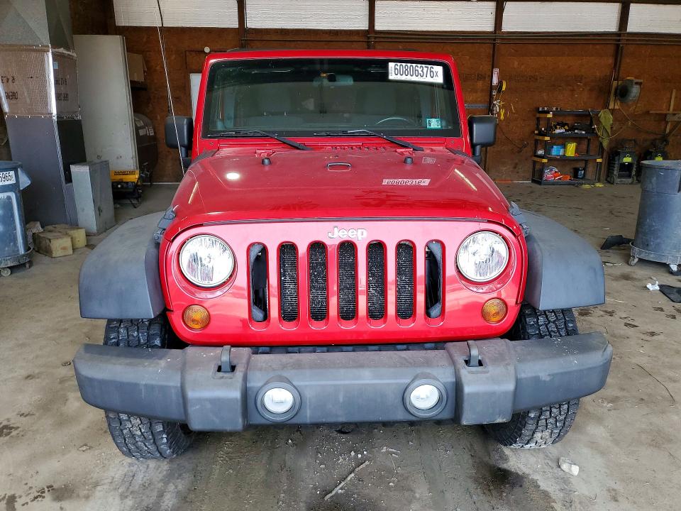 60806376 :رقم المزاد ، 1J4BA3H18BL537327 vin ، 2011 Jeep Wrangler Unlimited مزاد بيع