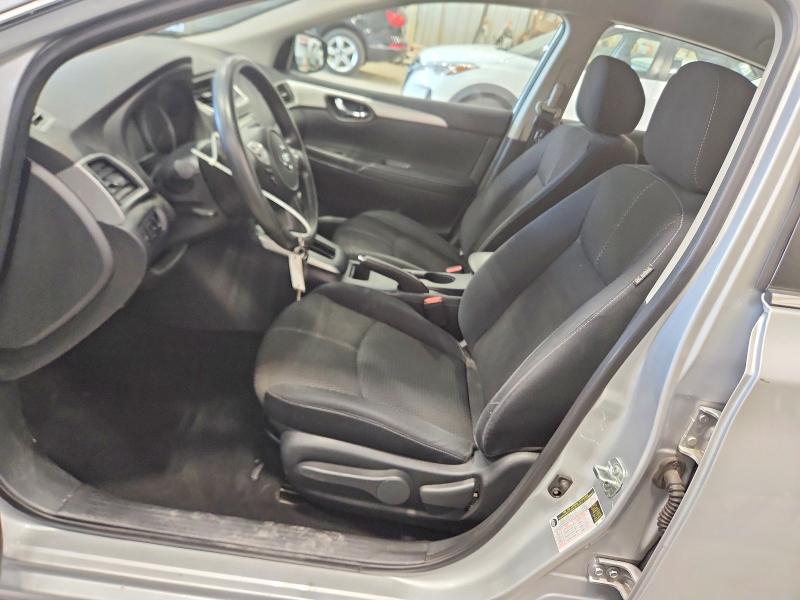 2018 Nissan Sentra მანქანა იყიდება აუქციონზე, vin: 3N1AB7AP0JY227511, აუქციონის ნომერი: 62923676