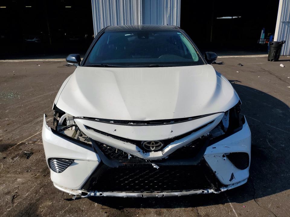 2021 Toyota Camry მანქანა იყიდება აუქციონზე, vin: 4T1KZ1AK9MU058462, აუქციონის ნომერი: 60561416