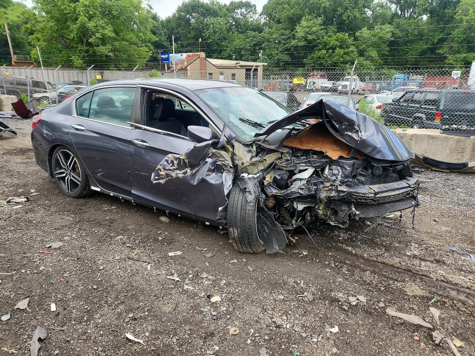 Aukcja sprzedaży 2017 Honda Accord, vin: 1HGCR2F59HA155199, numer aukcji: 58895646