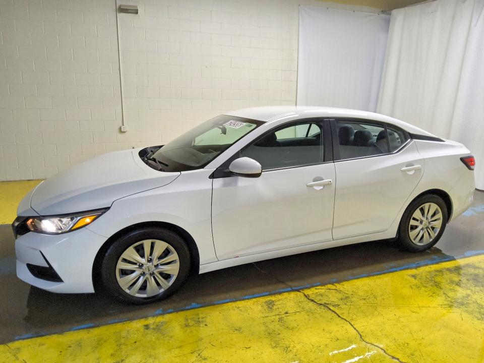 62242936 :رقم المزاد ، 3N1AB8BV3NY229455 vin ، 2022 Nissan Sentra مزاد بيع