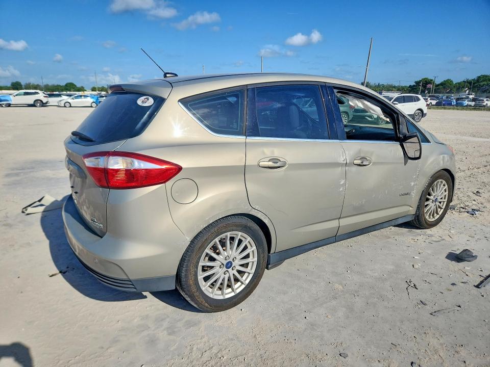 Продажа на аукционе авто 2015 Ford C-max, vin: 1FADP5BU5FL107780, номер лота: 61961426