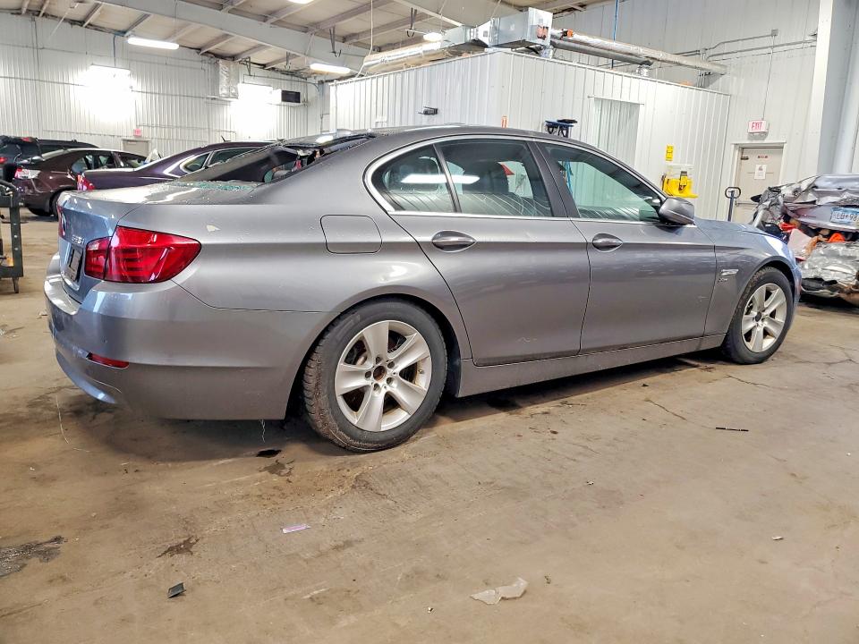 Продажа на аукционе авто 2012 Bmw 528, vin: WBAXH5C57CDW04568, номер лота: 63610586