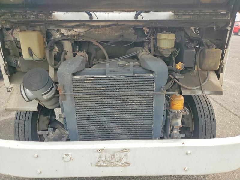 Продаж на аукціоні авто 1998 Freightliner Chassis, vin: 4UZA4FF40WC932868, номер лоту: 61109316