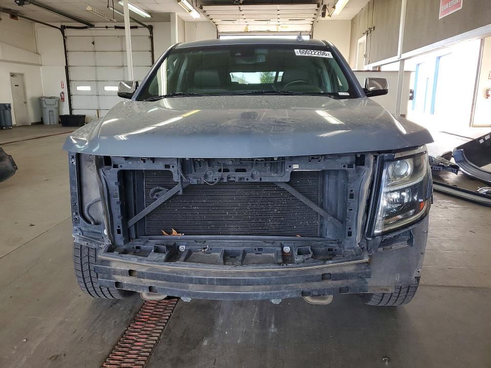 Продажа на аукционе авто 2016 Chevrolet Suburban, vin: 1GNSKJKC3GR281871, номер лота: 60022206